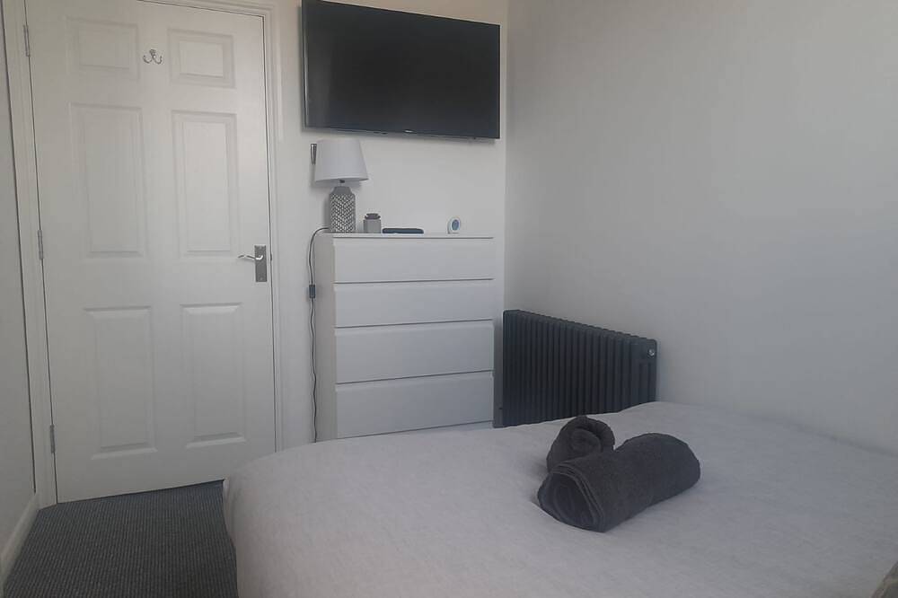 Ganze Wohnung, Castle Garden View - Two Steps from Central Rochester High Street in Rochester, Kent Downs