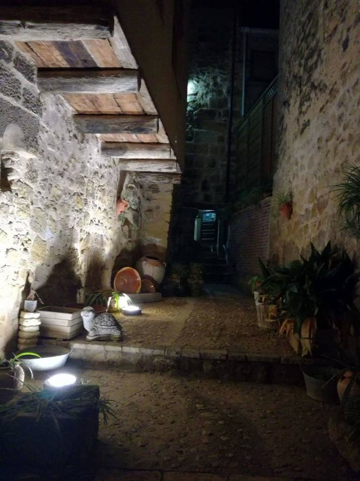 Gîte pour 2 personnes, avec balcon et vue à Arnes - 2