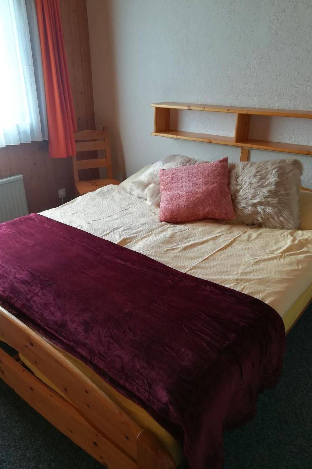 Ganze Wohnung, Chalet Böbs 4-Bettwohnung im Parterre in Lauterbrunnen, Grindelwald und Umgebung