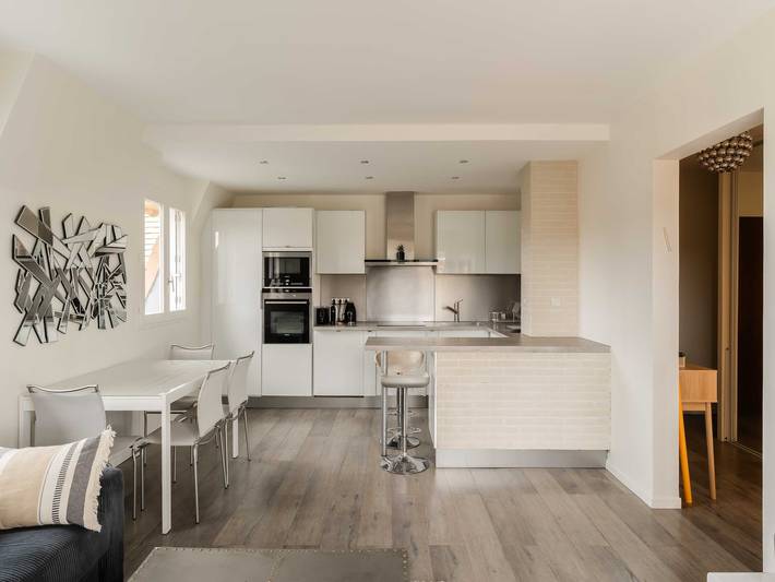 Gîte pour 4 personnes, avec balcon/terrasse, adapté aux familles dans Plage De Tourgeville - 3