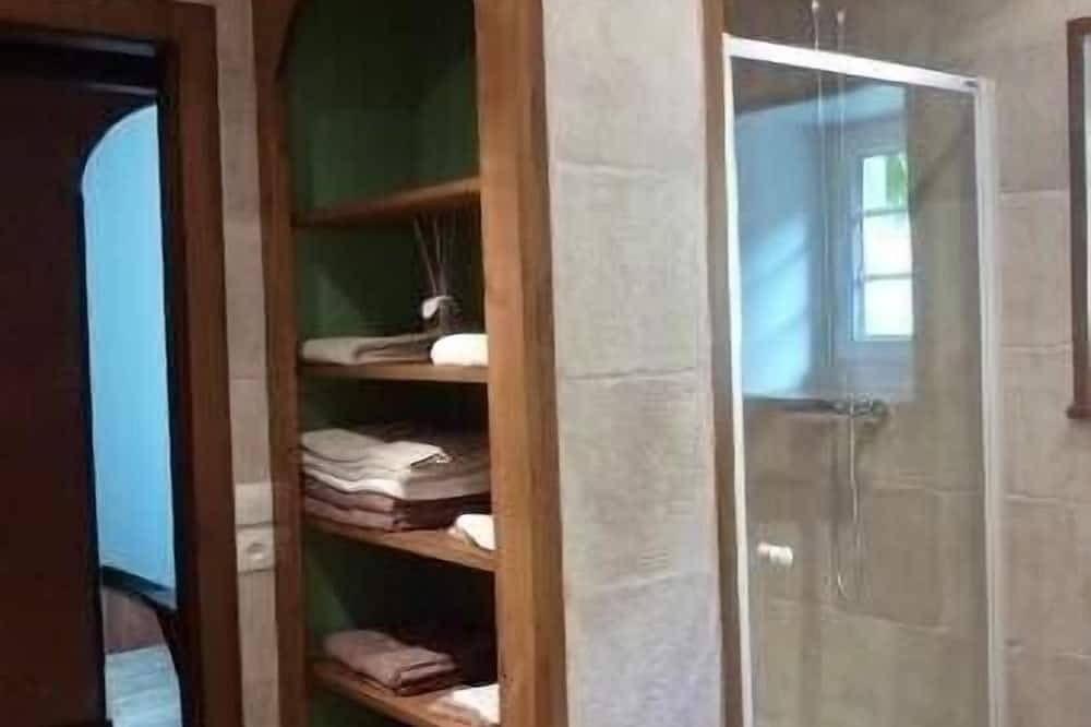 Unterkunft: restaurierte Mühle aus dem 15. Jahrhundert umgeben von einem wunderschönen 2 Ha großen Garten. in Thonnance-lès-Joinville, Haute-Marne