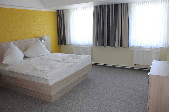 Ferienwohnung für 6 Personen, mit Terrasse und Sauna auf Hiddensee - 2