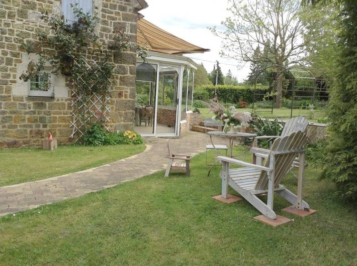 Chambre d’hôte pour 8 personnes, avec jardin dans Orne