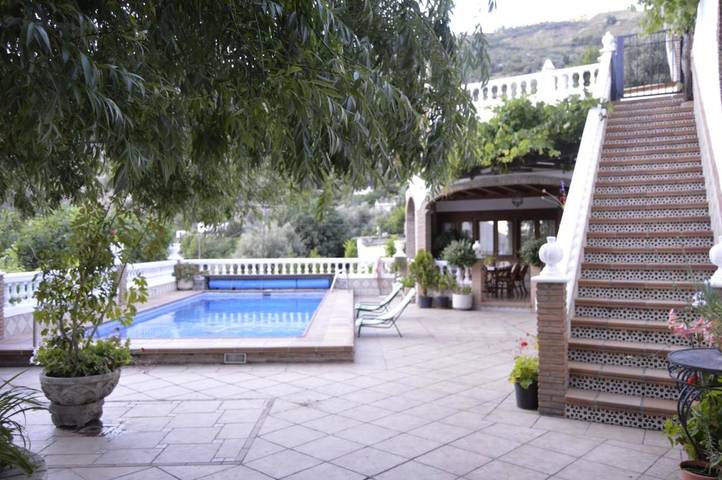 Casa rural para 10 personas, con piscina además de vistas y jardín, Familias con niños en Lanjarón - 2