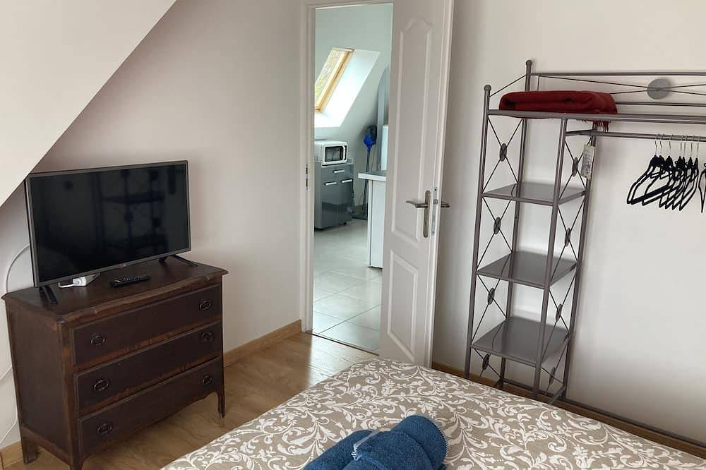 Entire apartment, F2 comfortable Fleury les Aubrais near Orleans in Fleury-les-Aubrais, Loire Valley