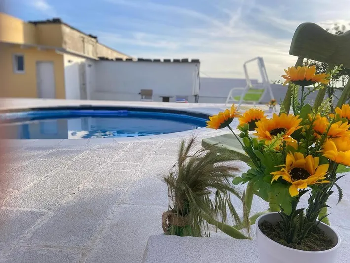 Ferienhaus für 6 Personen, mit Ausblick und Pool sowie Garten und Kinderpool - 1