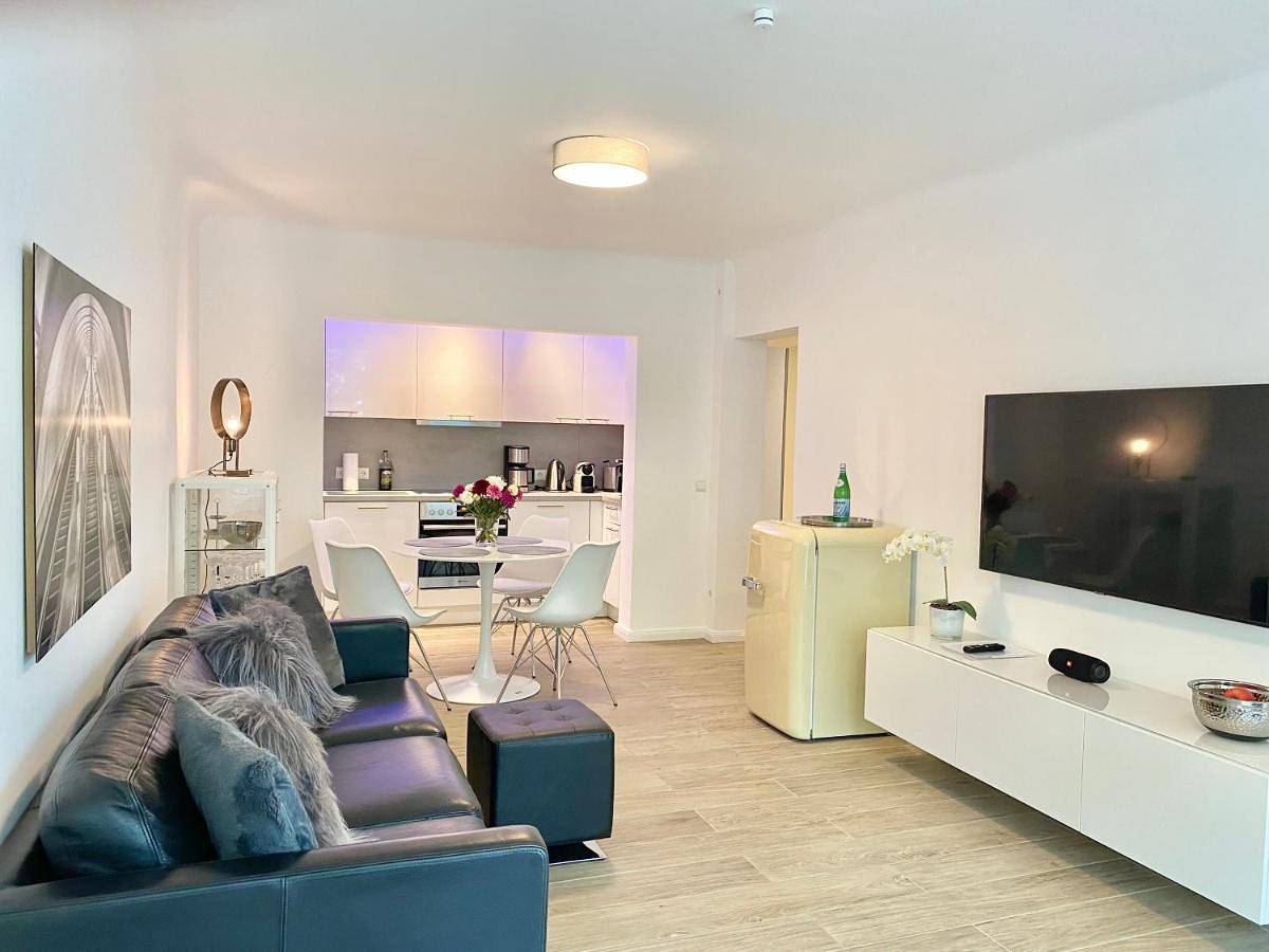 Ganze Wohnung, 3-Raum Apartment Quartier57 Hamburg-Eppendorf in Hamburg Lokstedt, Hamburg