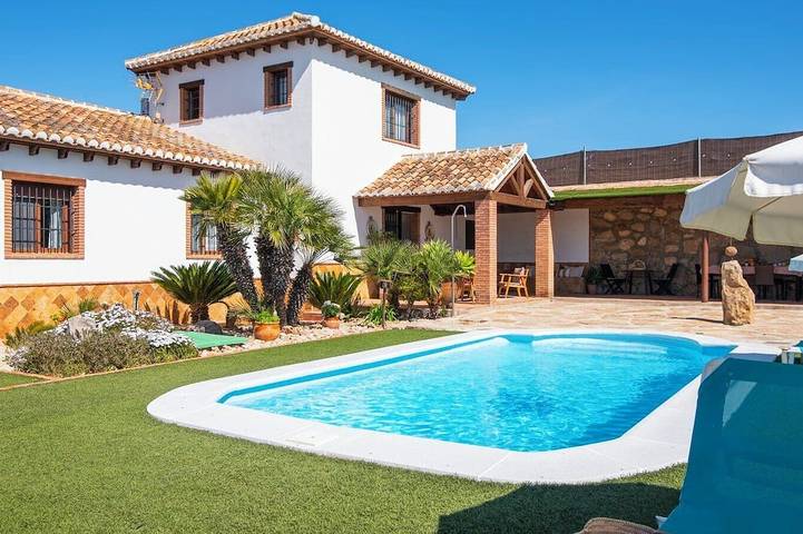 Villa für 7 Personen, mit Garten - 1