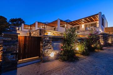 Gîte pour 4 personnes, avec piscine ainsi que jardin et vue dans Kalymnos
