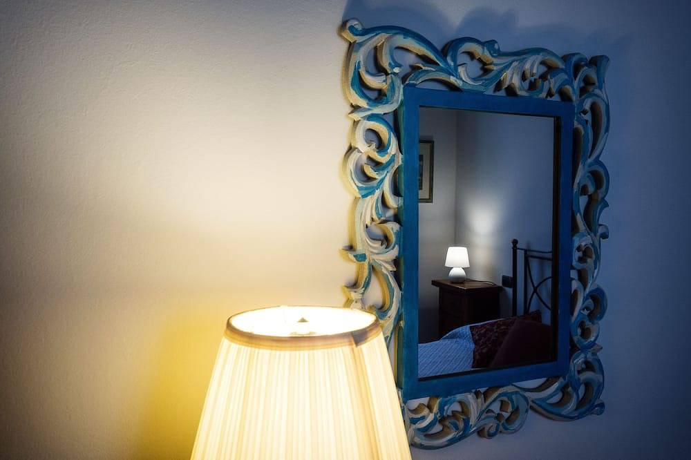 Entire apartment, Charming three-room on the sea front promenade of Chiavari sea in Chiavari, Riviera di Levante
