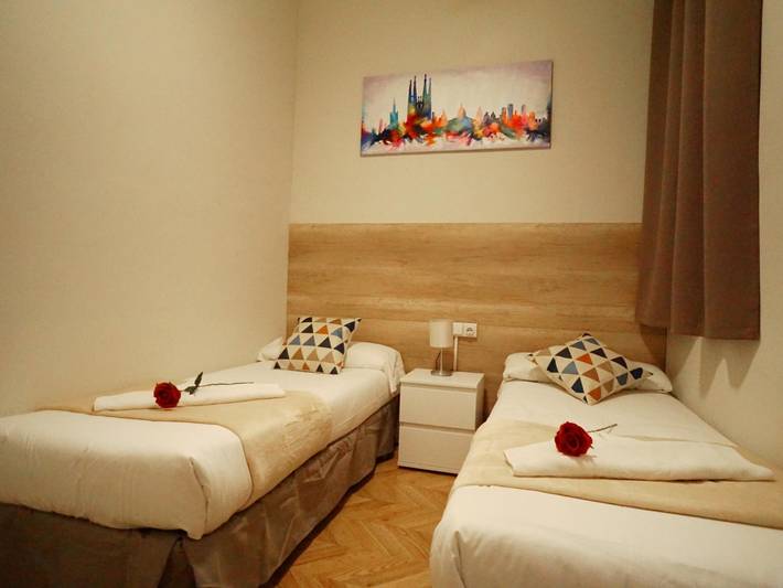 Ferienwohnung für 8 Personen, mit Balkon in Barcelona - 4