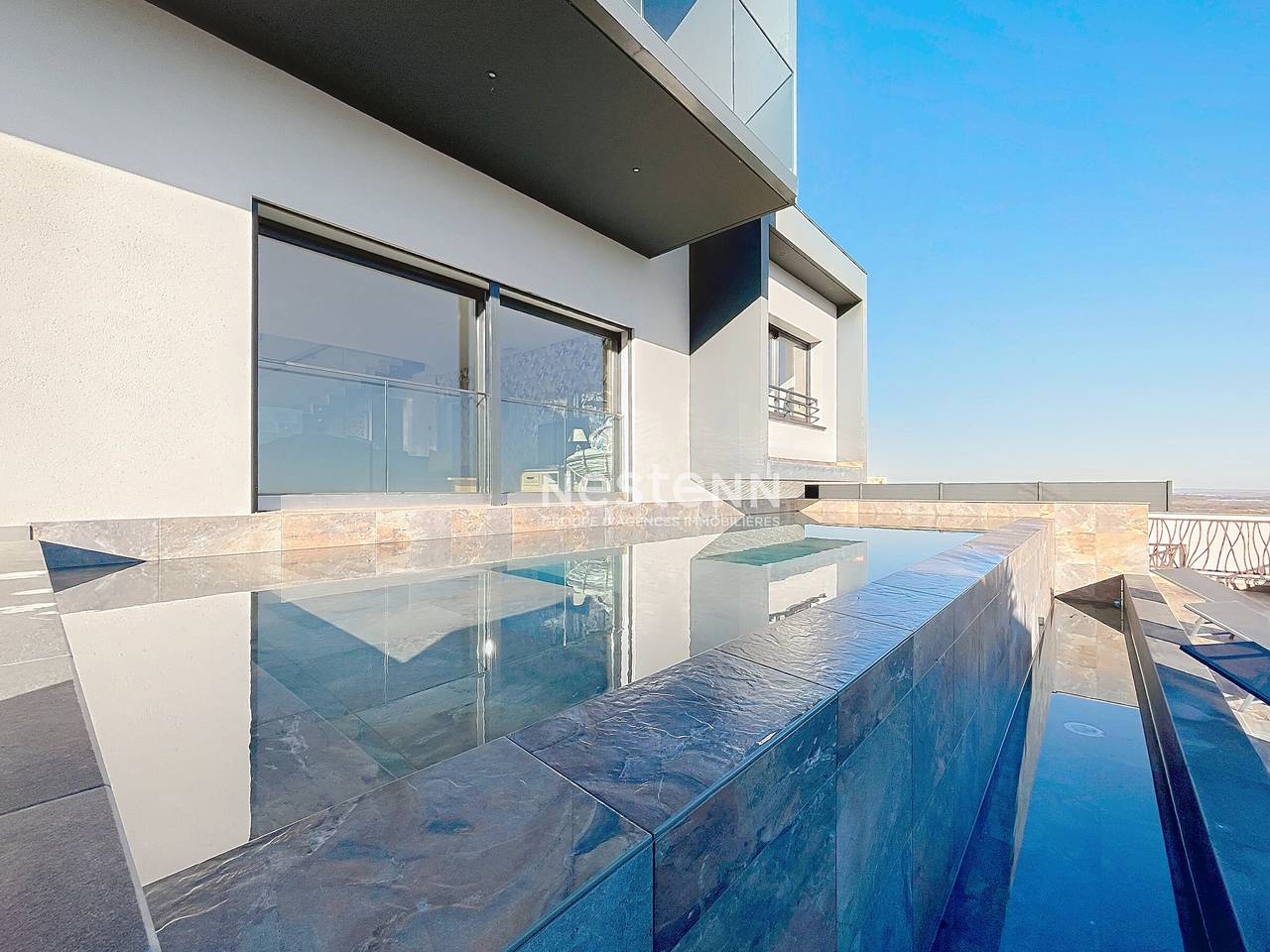 Contemporary villa with private infinity pool in Villelongue-dels-Monts, Céret en omgeving