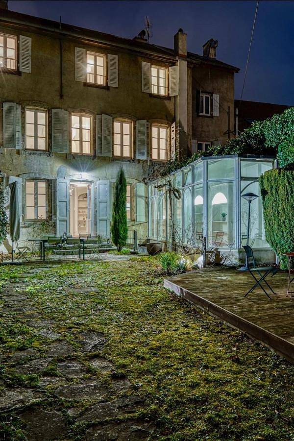Gîte pour 2 personnes, avec terrasse ainsi que jardin et vue à Ferney-Voltaire - 4