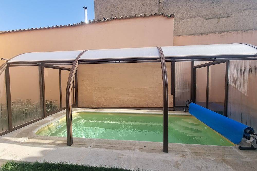 Ernesto Haus. Veranda, Garage und Garten. in Zamora Provinz