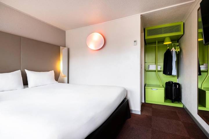 Hôtel pour 2 personnes, avec terrasse à Montesson - 2