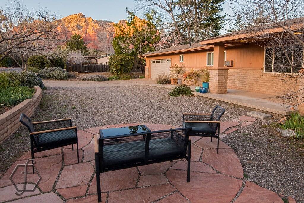 Perfect 3 Br/3 Bath - Uptown Sedona - Our Reviews say it all!\n in Sedona, Oak Creek Canyon