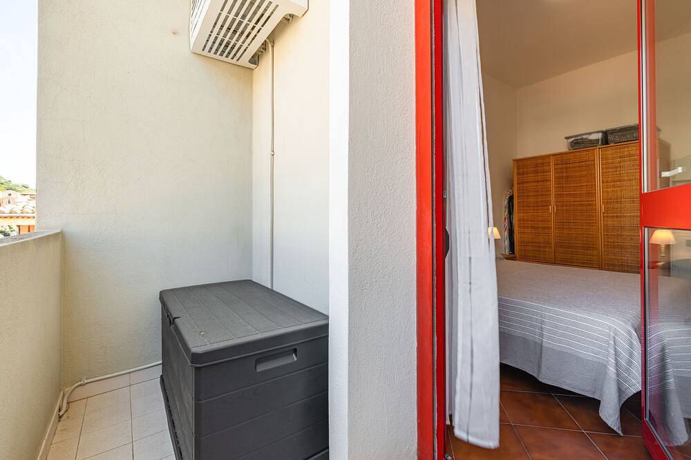 Entire apartment, Appartamento Sala by Interhome in Crabonaxa/Villasimius, Villasimius