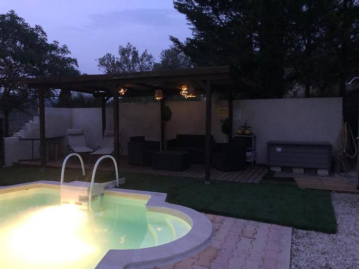 Location de vacances pour 8 personnes, avec vue ainsi que piscine et jardin, adapté aux familles à Villeneuve-les-Corbières - 3