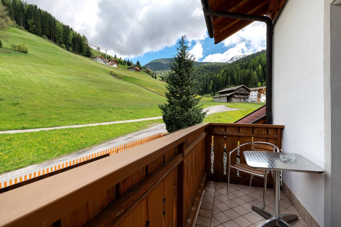 Appartamento intero, Appartamento 'Wohnung 3' con vista sulle montagne, giardino in comune e Wi-Fi in Sarentino, Alpi Sarentine