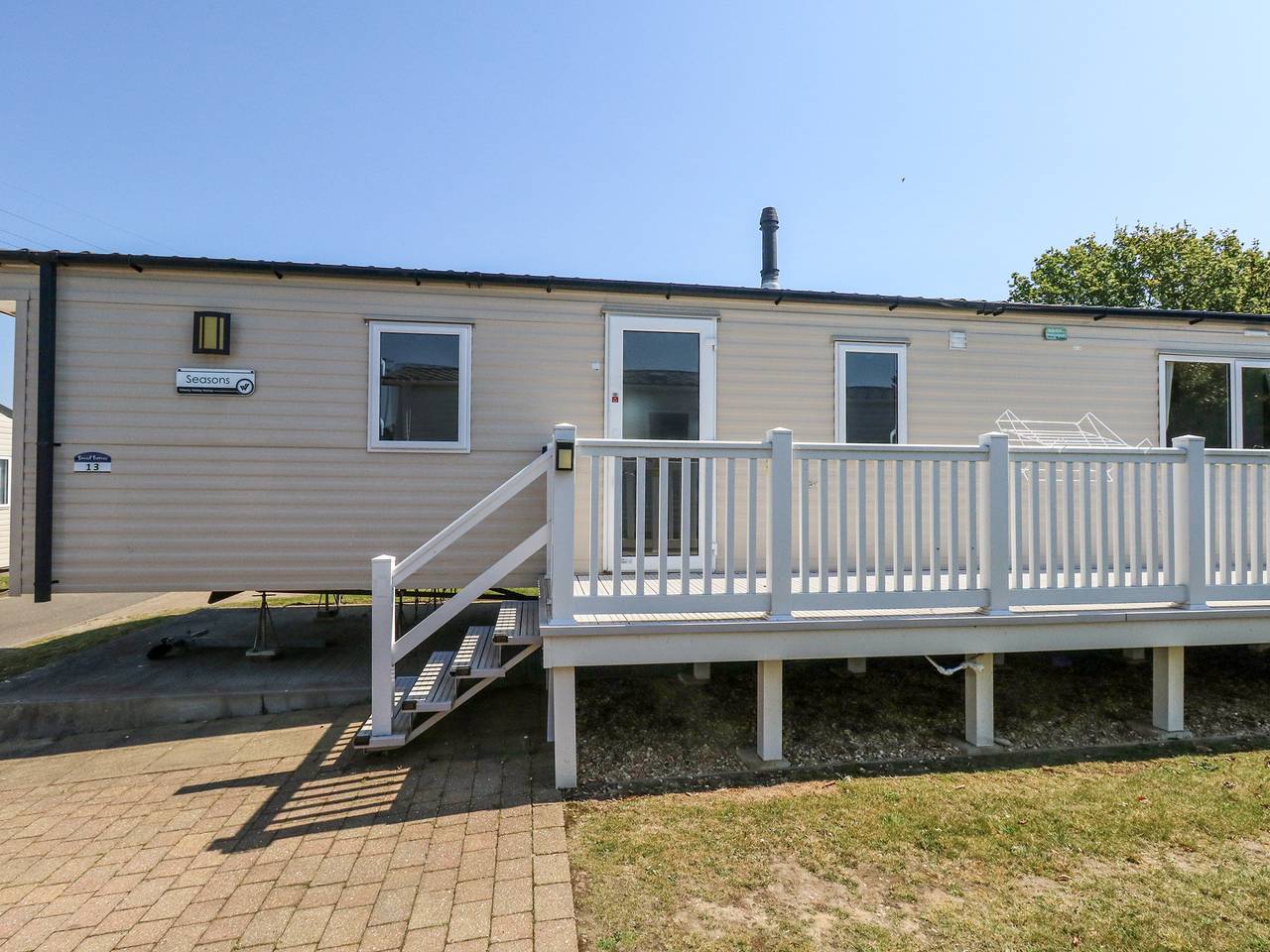 13 Sunset Terrace Rockley Park in Poole, Poole Harbour