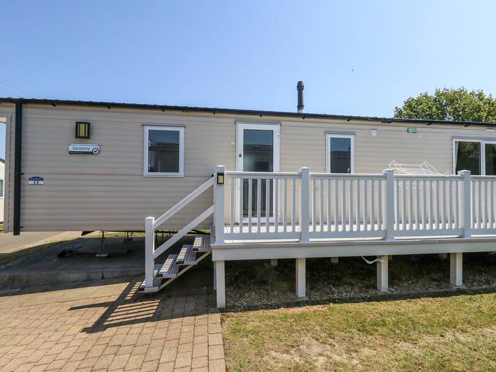 Glamping for 6 people in Poole