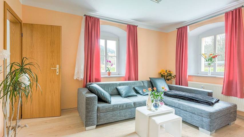 Ferienwohnung für 3 Personen, mit Garten in Neuhausen/Erzgebirge