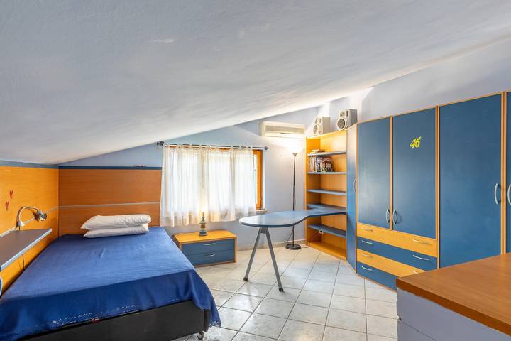 Ferienhaus 'Villetta Girasole' mit privater Terrasse, Garten und Wlan in Torre del Lago Puccini, Viareggio