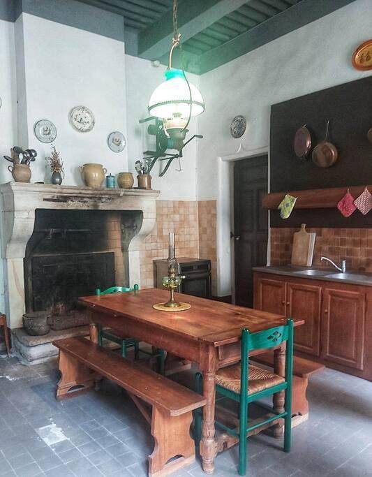 Location de vacances pour 10 personnes, avec vue ainsi que piscine et jardin à Hauterives - 3