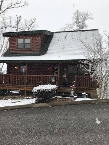 Log Cabin for 8 People in Waldens Creek, Pigeon Forge, Photo 2