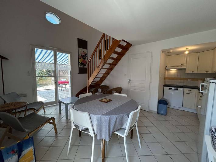 Location de vacances pour 6 personnes, avec Terrasse et Piscine dans Plage des Becs - 2