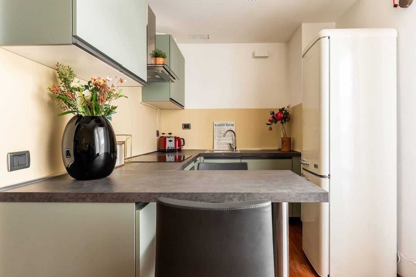 Entire apartment, Garibaldi - Bright & cozy 1 Br in the heart of Brera in Milan, Milan Province