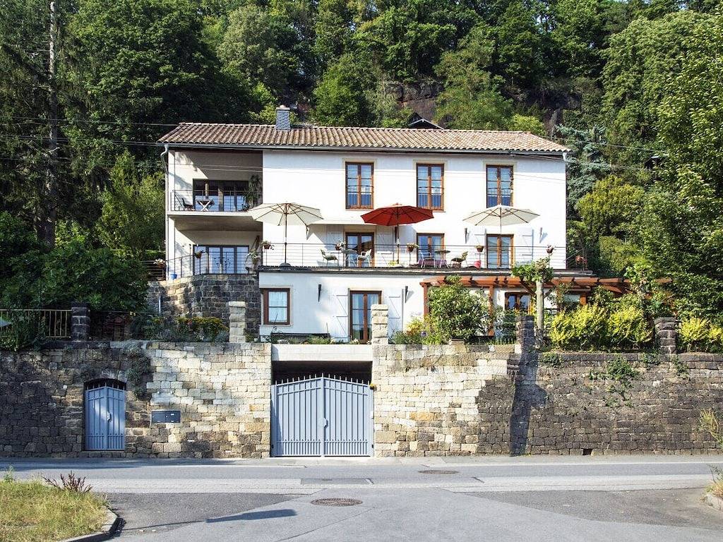 Ferienwohnung in Pirna mit Schwimmbecken in Pirna, Elbsandsteingebirge