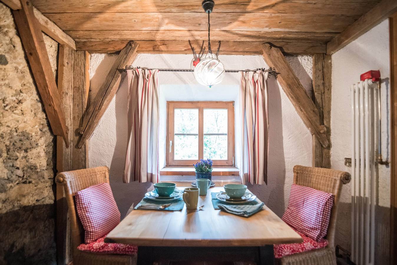 Ganze Ferienwohnung, Das Schusterhäusl - Ferienwohnung Hans, 75 qm mit Balkon und Gartenblick, 1 separates Schlafzimmer in Samerberg, Bayerische Alpen