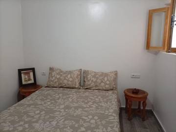 Gîte pour 4 personnes, avec terrasse dans Ouassane