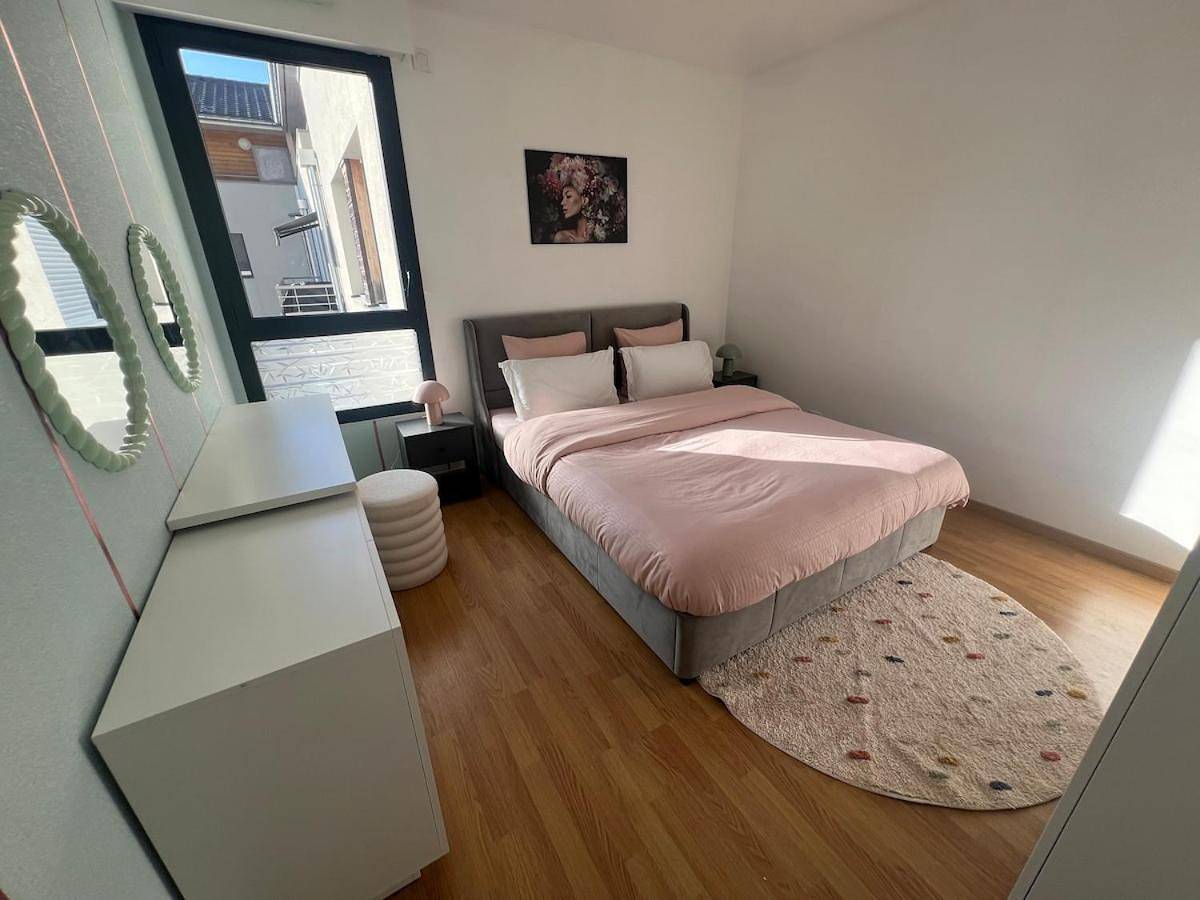 Appartement entier, Charming, quiet apartment with a view in Étrembières, Région de Saint-Julien-en-Genevois