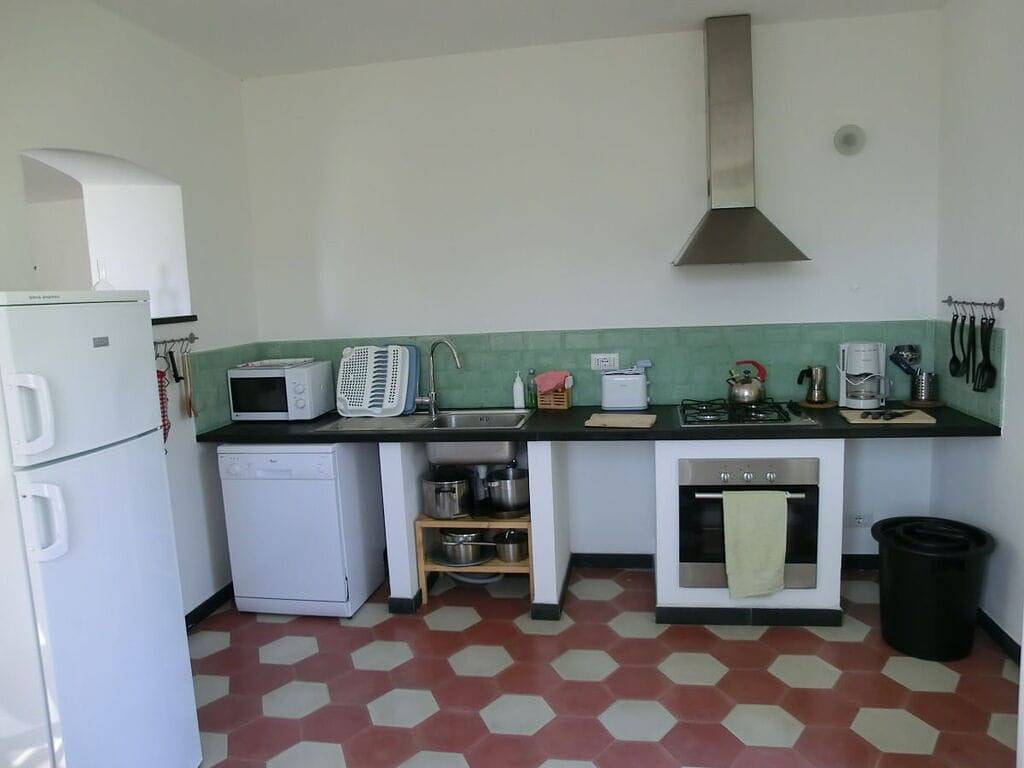 Casa Bianca Comfortable holiday residence in Chiavari, Riviera di Levante