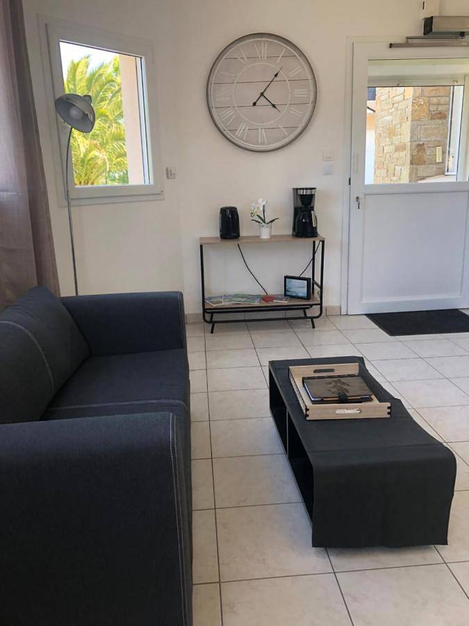 Gîte pour 2 personnes, avec terrasse et jardin à Ploudalmézeau - 3