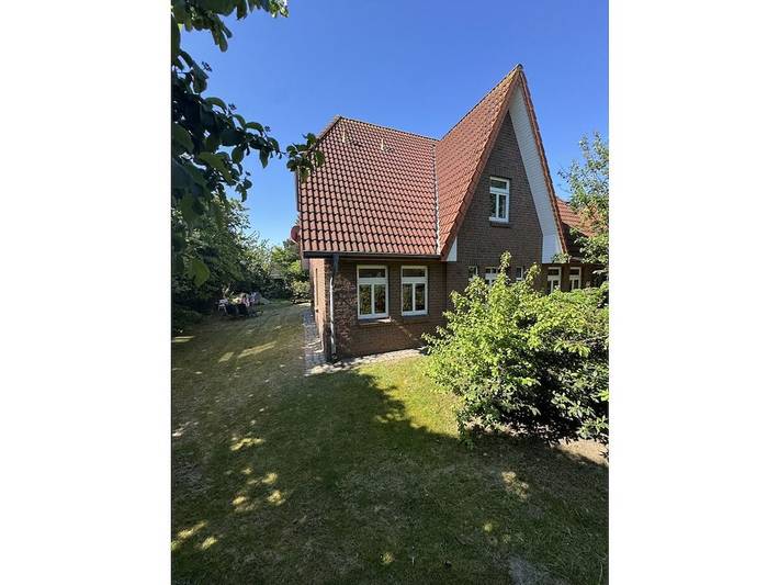 Ferienhaus für 9 Personen, mit Whirlpool und Garten sowie Sauna in Nordholz - 2