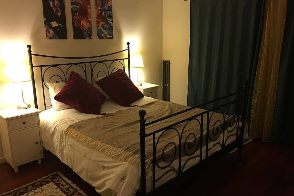 Elegant Villa, Caminha. Pool & large garden. Near market towns & beaches. in Caminha (Matriz) e Vilarelho, Viana do Castelo Distrikt