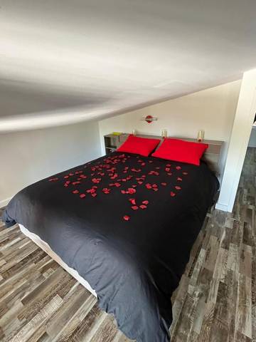 Gîte pour 4 personnes, avec jacuzzi et jardin à Moulis-en-Médoc