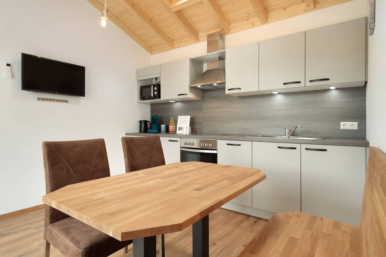Ganze Ferienwohnung, Ferienhaus 'Haus Zwetschge' in Kressbronn am Bodensee - Poppis, Kressbronn am Bodensee
