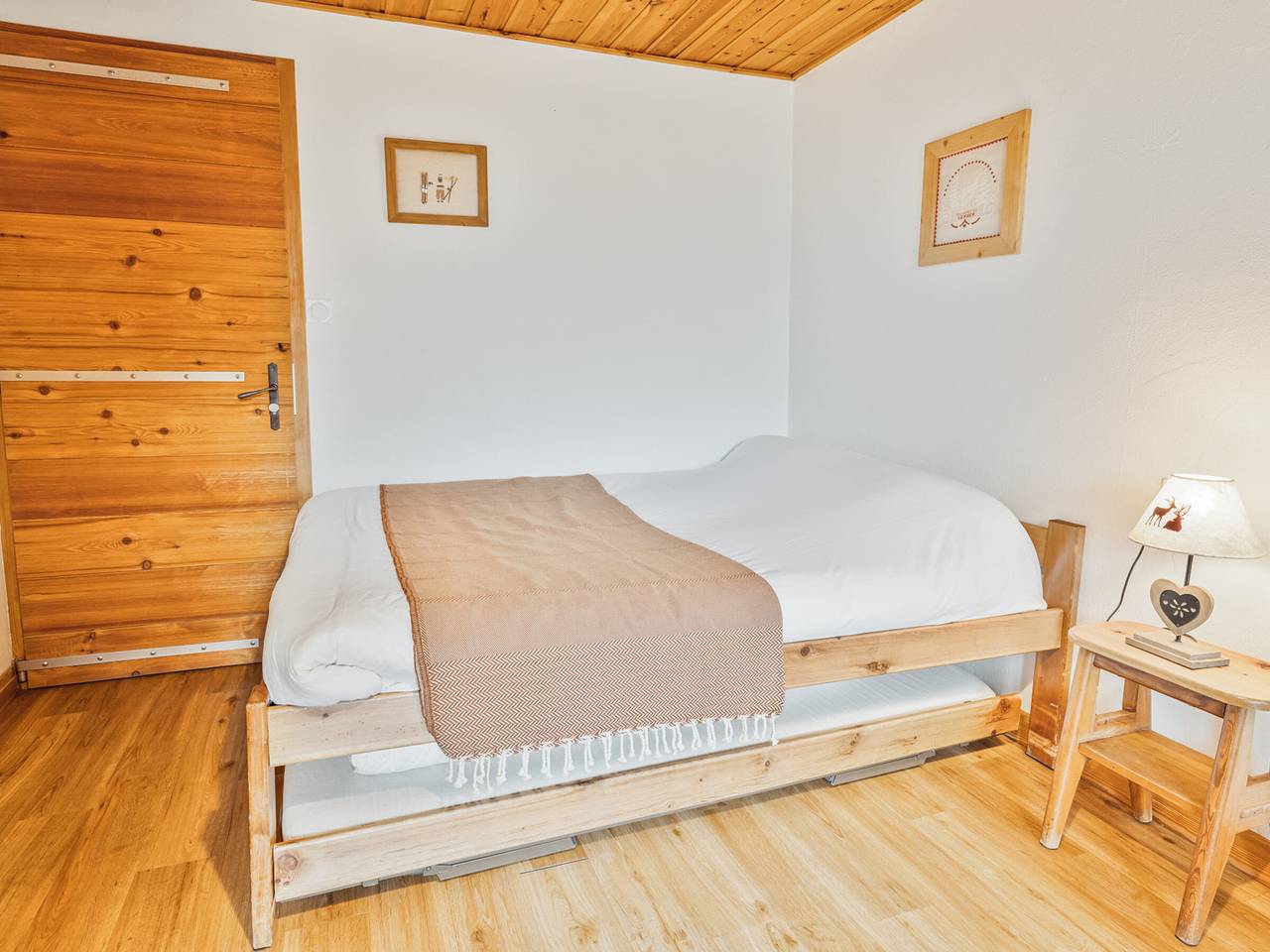 Estudio entero, Estudio cómodo para 3 personas con balcón, piscina y Wi-Fi en Serre Chevalier in Saint-Chaffrey, Serre Chevalier