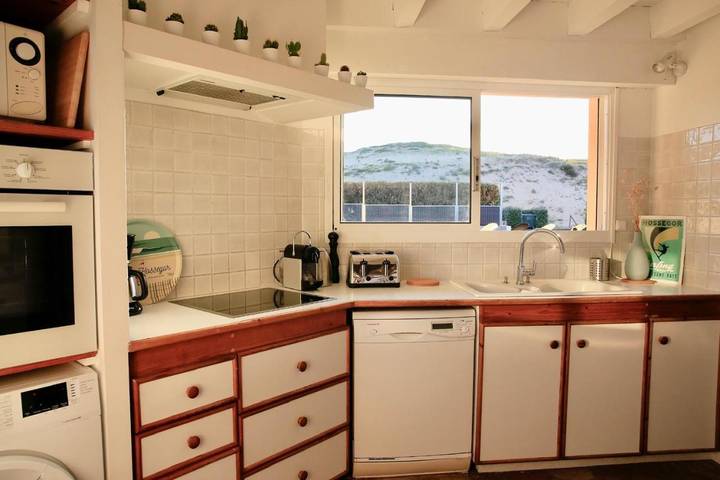 Location de vacances pour 13 personnes, avec jardin, animaux acceptés dans Plage Naturistes - 3