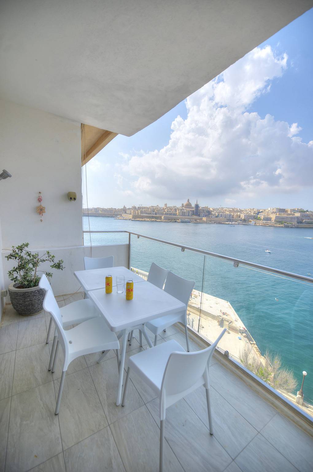 Appartamento intero, Appartamento vacanze per 6 persone con balcone in Sliema, Isola di Malta