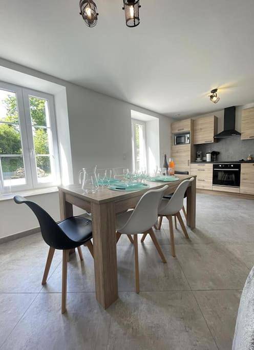 Location de vacances pour 6 personnes, avec jardin et vue à Ploërdut - 2