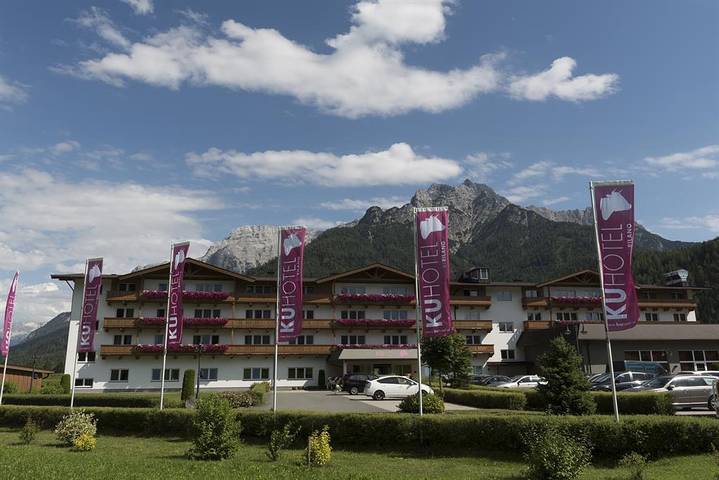 Hotel für 4 Personen, mit Balkon und Terrasse sowie Garten und Pool in Waidring - 3