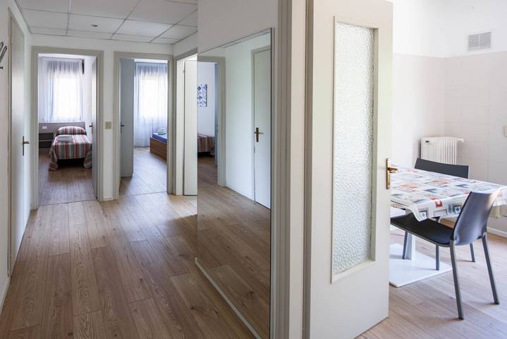 Ganze Wohnung, Ferienwohnung für 4 Personen mit Balkon/Terrasse in Lido di Venezia, Venedig