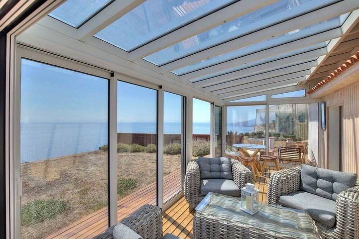 Ferienwohnung für 2 Personen, mit Terrasse und Garten sowie Pool