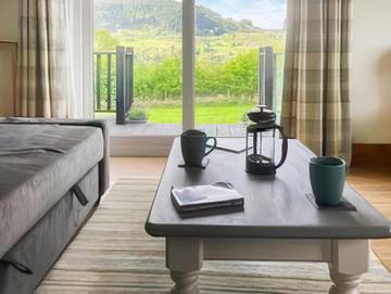 Log Cabin for 4 People in Loch Tay, Perthshire, Photo 3