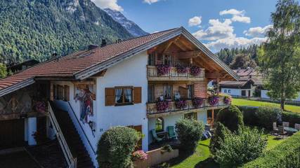 Ferienwohnung für 2 Personen in Mittenwald, Bayerische Alpen, Bild 1